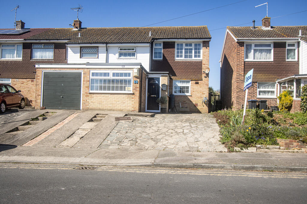 3 bedrooms Commercial property in Ramsgate, United Kingdom No. 10864