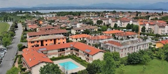 3 Schlafzimmer Wohnung in Sirmione, Italy, Nr. 365336 22