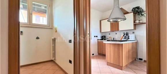 3 Schlafzimmer Wohnung in Sirmione, Italy, Nr. 365336 12
