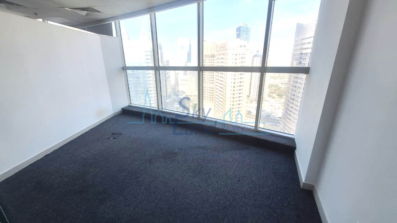 136m² Office in Barsha Heights (Tecom), UAE No. 108699