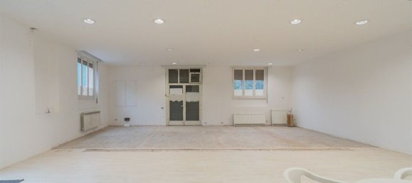 Büro in Lissone, Italy 220m², Nr. 359772 9