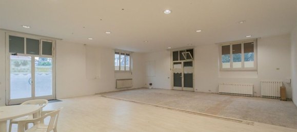 Büro in Lissone, Italy 220m², Nr. 359772 6