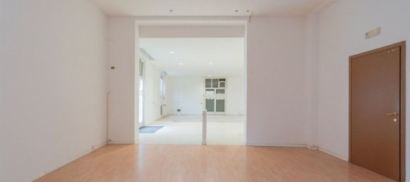 Büro in Lissone, Italy 220m², Nr. 359772 3