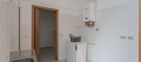 Büro in Lissone, Italy 220m², Nr. 359772 10