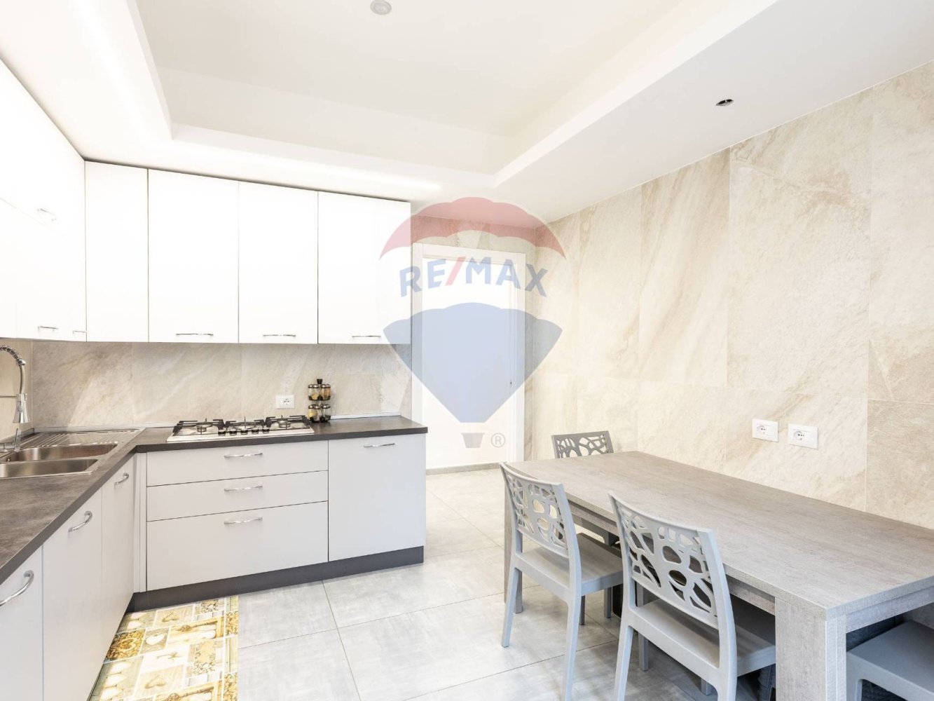 5 bedrooms House in Fidenza, Italy No. 352666