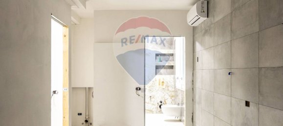 5 bedrooms House in Fidenza, Italy No. 352666 8