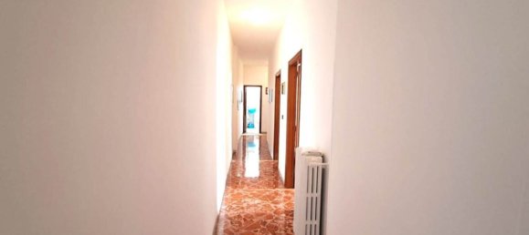 Apartamento de 4 divisões em Triggiano, Italy N.º 179823 100