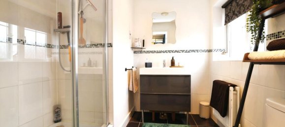 4 bedrooms House in Andover, United Kingdom No. 10579 2