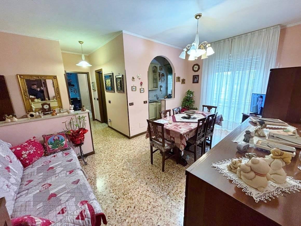 3-Zimmer Wohnung in Baranzate, Italy, Nr. 37764