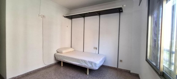 Apartamento de 3 dormitorios en Alicante, Spain No. 139345 12