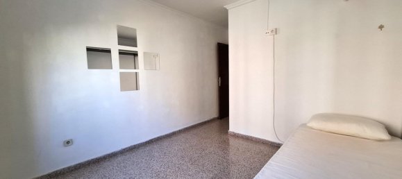 Apartamento de 3 dormitorios en Alicante, Spain No. 139345 11