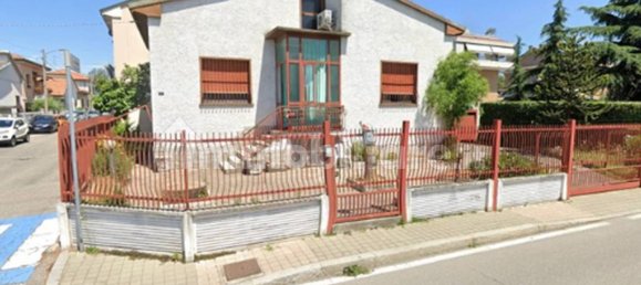 2 غرف نوم فيلا في Cesano Maderno, Italy رقم 303508 11