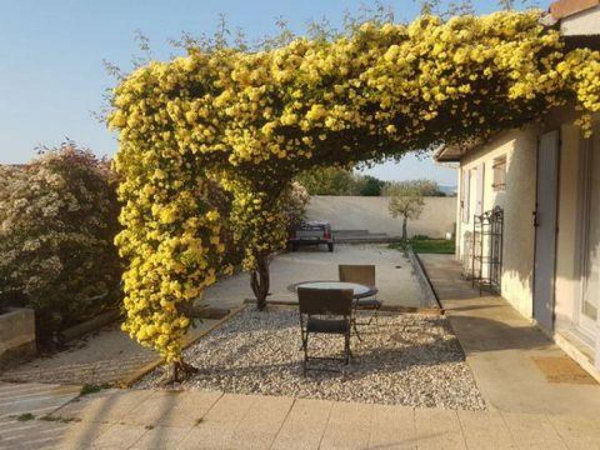 3 Schlafzimmer Haus in Pierrelatte, France, Nr. 30824