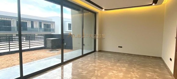 4 bedrooms Villa in Al Furjan, UAE No. 7380 13