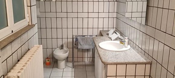 Casa de 8 divisões em Saluzzo, Italy N.º 40222 34