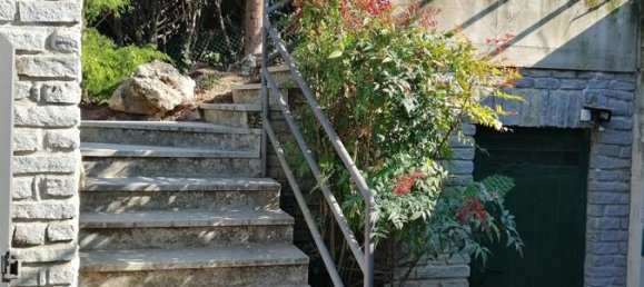 Casa de 8 divisões em Saluzzo, Italy N.º 40222 41