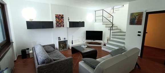 Casa de 8 divisões em Saluzzo, Italy N.º 40222 19