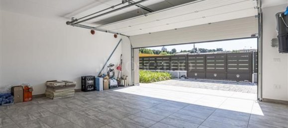 3 rooms Villa in Padenghe sul Garda, Italy No. 16286 9