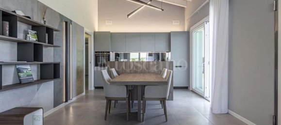 3 rooms Villa in Padenghe sul Garda, Italy No. 16286 24