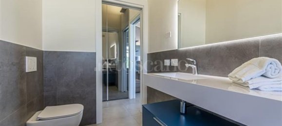 3 rooms Villa in Padenghe sul Garda, Italy No. 16286 33