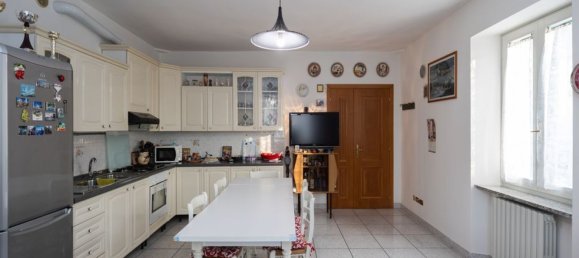 4 rooms House in Castello di Brianza, Italy No. 3888 5