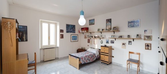 4 rooms House in Castello di Brianza, Italy No. 3888 17