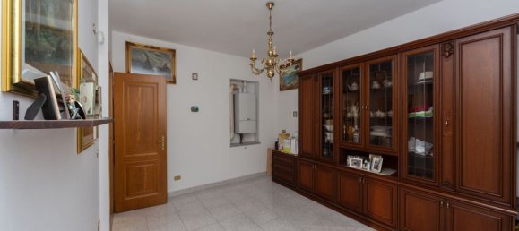 4 rooms House in Castello di Brianza, Italy No. 3888 11