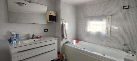 5 bedrooms House in Porto Viro, Italy No. 331907 25