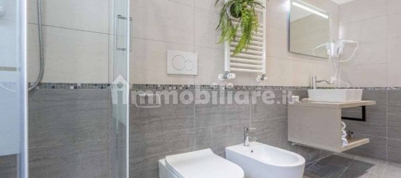 Hotel de 2 habitaciónes en Rome, Italy No. 215523 11