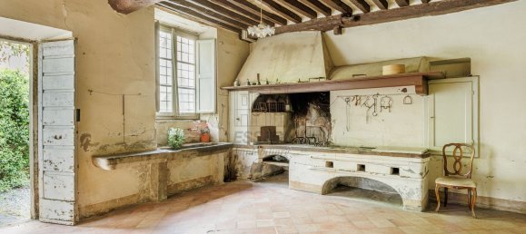 19 rooms Villa in Lucca, Italy No. 135447 11