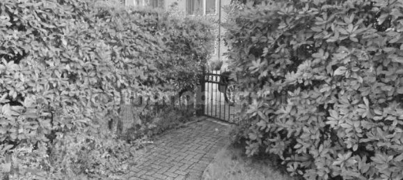 6 bedrooms Apartment in Ferrara, Italy No. 25106 8