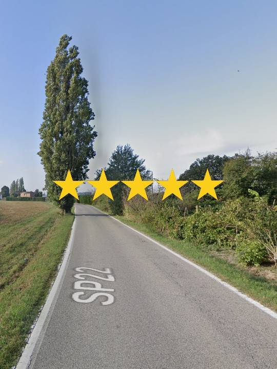 6 bedrooms Apartment in Ferrara, Italy No. 25106