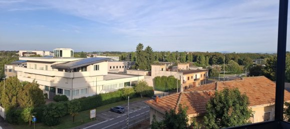 Apartamento de 4 dormitorios en Bovisio Masciago, Italy No. 364642 33