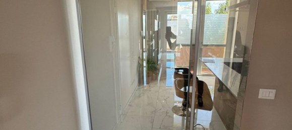 Apartamento de 4 dormitorios en Bovisio Masciago, Italy No. 364642 7