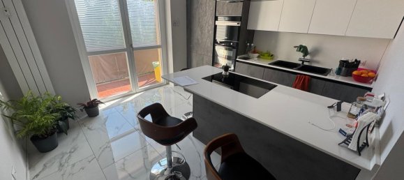 Apartamento de 4 dormitorios en Bovisio Masciago, Italy No. 364642 10