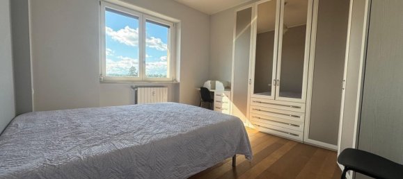 Apartamento de 4 dormitorios en Bovisio Masciago, Italy No. 364642 20