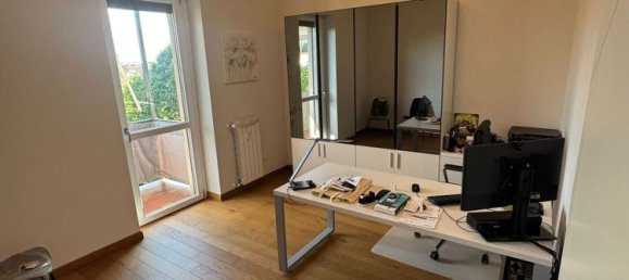 Apartamento de 4 dormitorios en Bovisio Masciago, Italy No. 364642 18