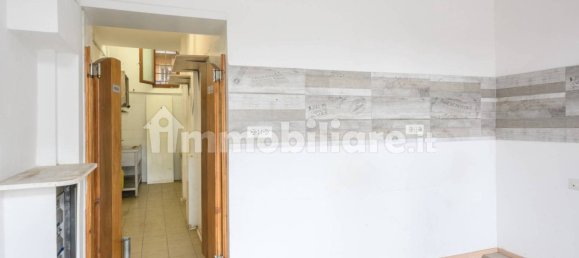 2 rooms Commercial property in Rome, Italy No. 214293 7