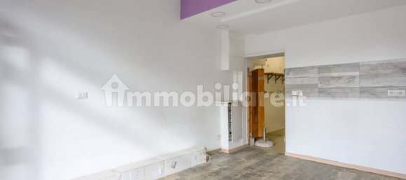 2 rooms Commercial property in Rome, Italy No. 214293 3