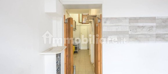 2 rooms Commercial property in Rome, Italy No. 214293 6