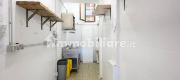 2 rooms Commercial property in Rome, Italy No. 214293 8