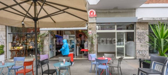 2 rooms Commercial property in Rome, Italy No. 214293 23