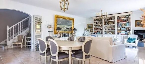 4 bedrooms House in Vannes, France No. 192791 4