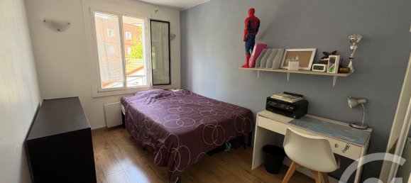3 Schlafzimmer Haus in Emerainville, France, Nr. 279799 6