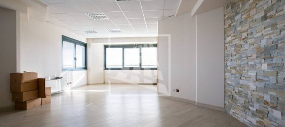 Lagerhaus in Carpi, Italy 1966m², Nr. 128976 47