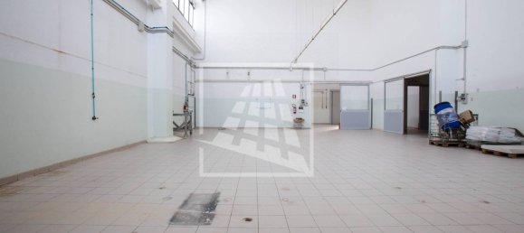 Lagerhaus in Carpi, Italy 1966m², Nr. 128976 27