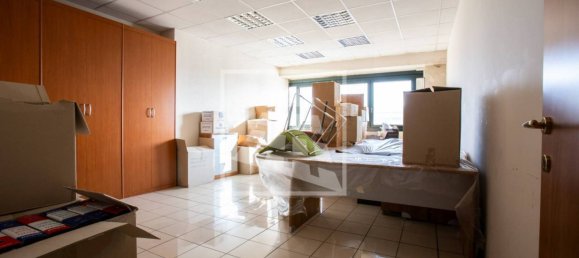 Lagerhaus in Carpi, Italy 1966m², Nr. 128976 45