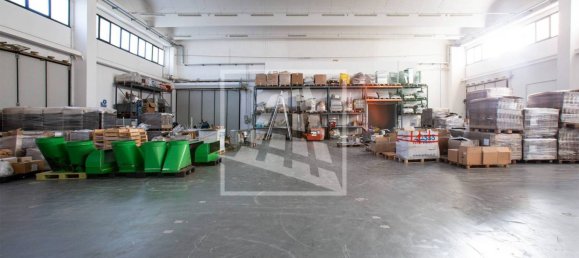 Lagerhaus in Carpi, Italy 1966m², Nr. 128976 28
