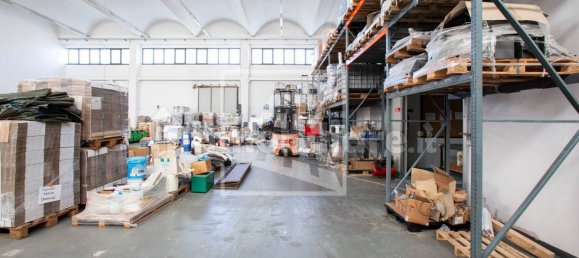 Lagerhaus in Carpi, Italy 1966m², Nr. 128976 31