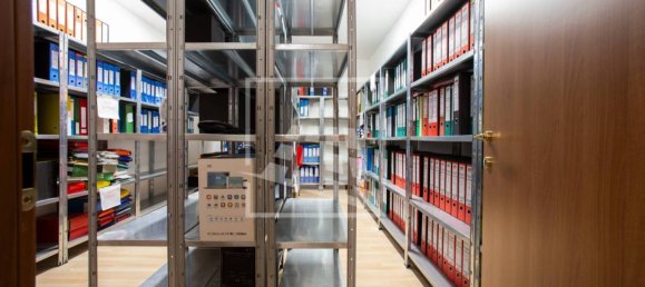 Lagerhaus in Carpi, Italy 1966m², Nr. 128976 7